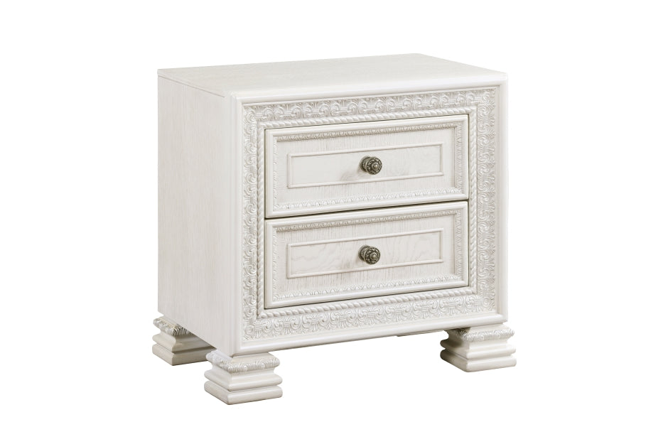 1596 Theodora White Bedroom Set