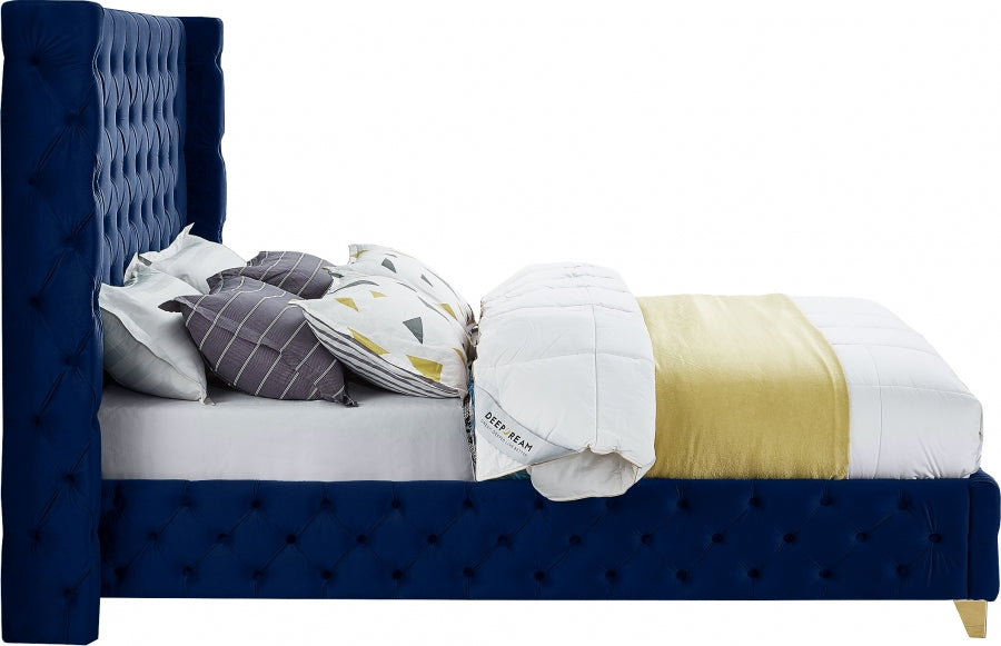 Cama de terciopelo azul sabana