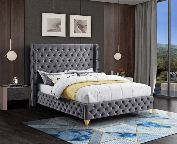Cama de terciopelo azul sabana