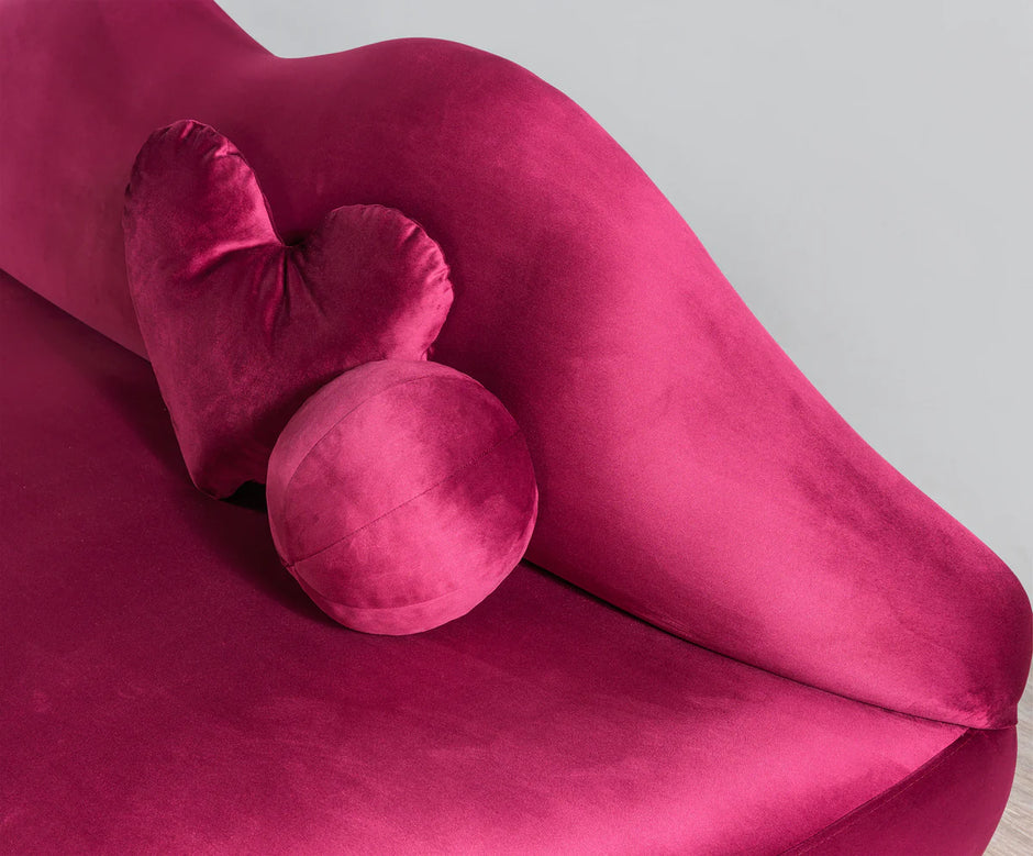 Lips Velvet Loveseat 81"
