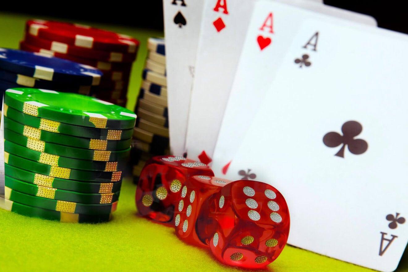 Tempered Glass w/ Rhinestones – Vegas Baby