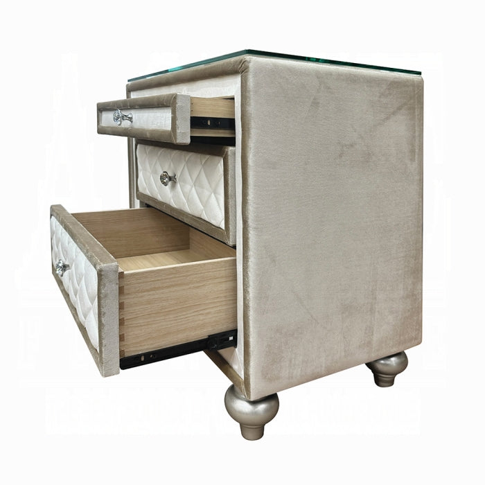 Majesty2 Bedroom Set