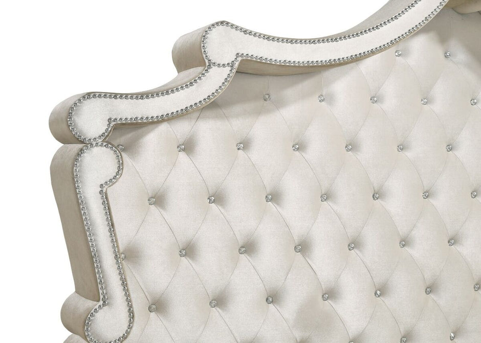 Kingdom Bedroom Set