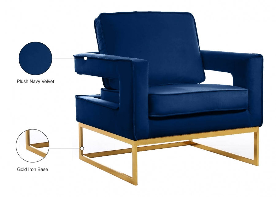 Silla decorativa de terciopelo azul Noah 