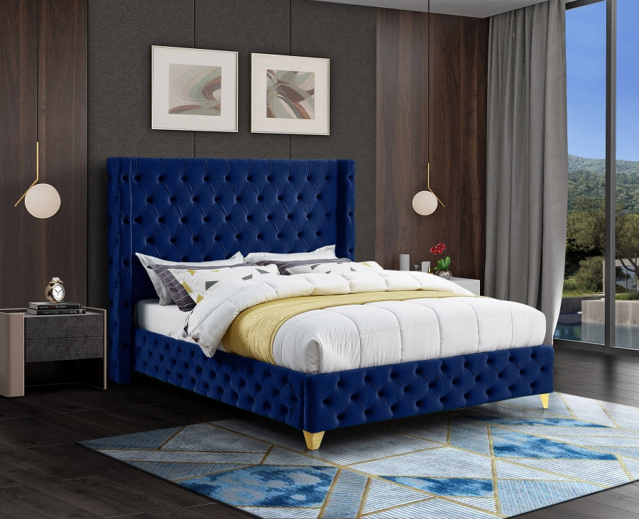 Cama de terciopelo azul sabana