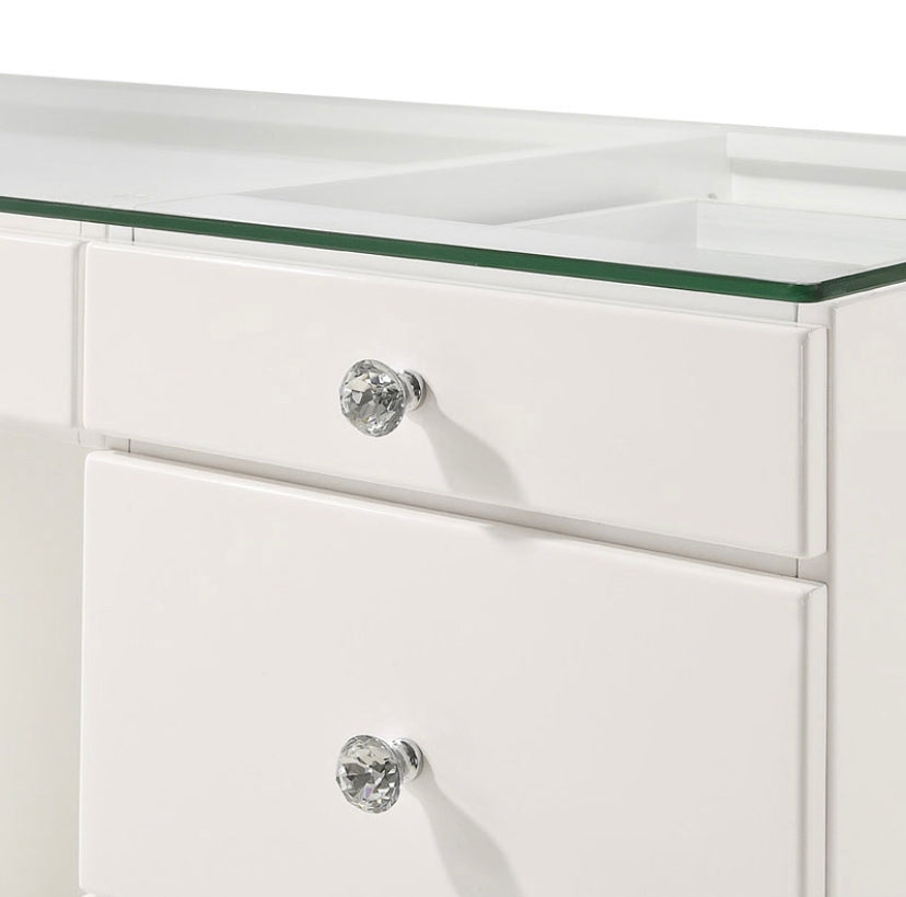 B4850 JUEGO DE MUEBLES AVERY BLANCO
