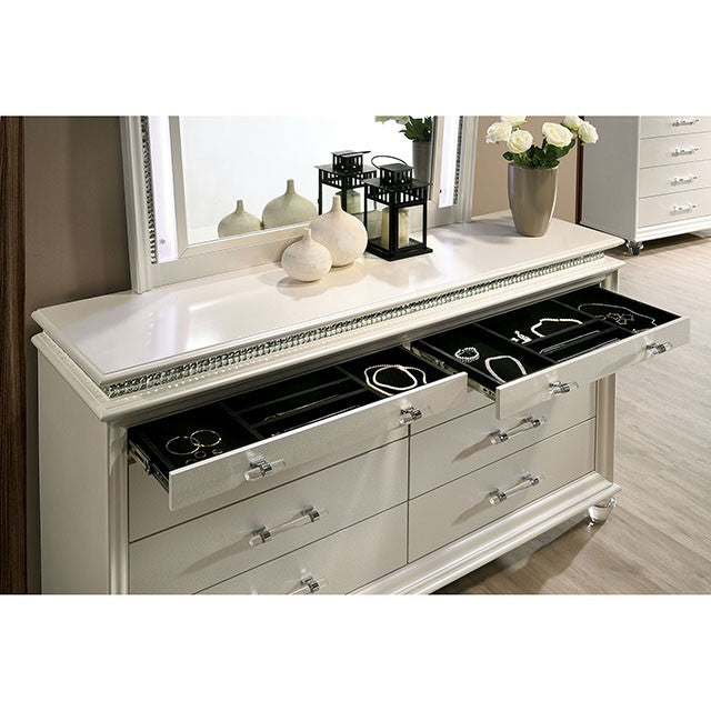CM7899 MADDIE BEDROOM SET