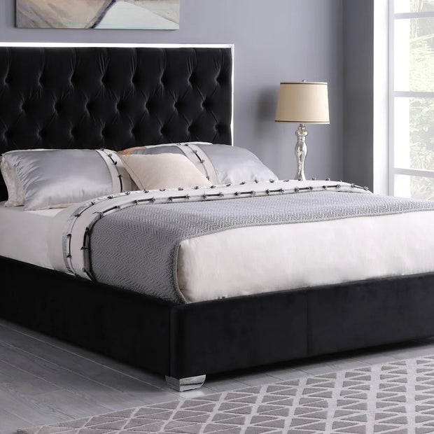 B600 Rose Black Bed