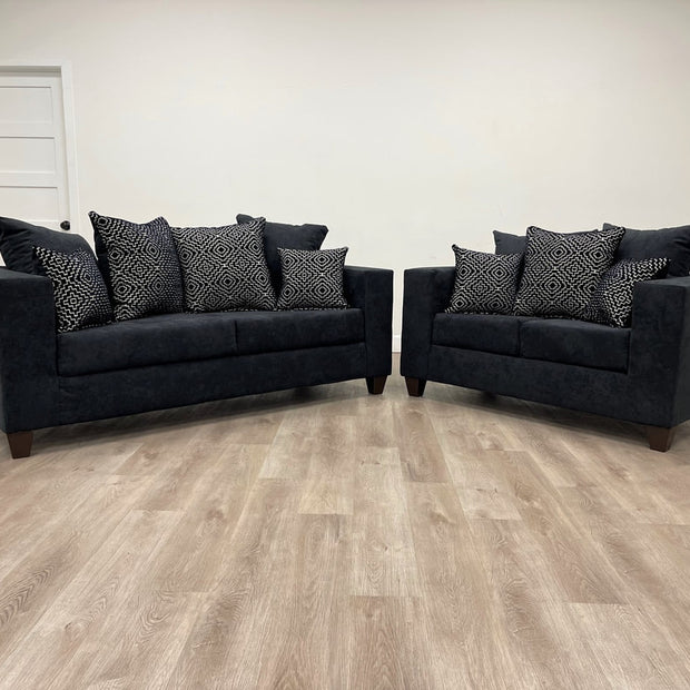 110 Hollywood Black Sofa & Loveseat